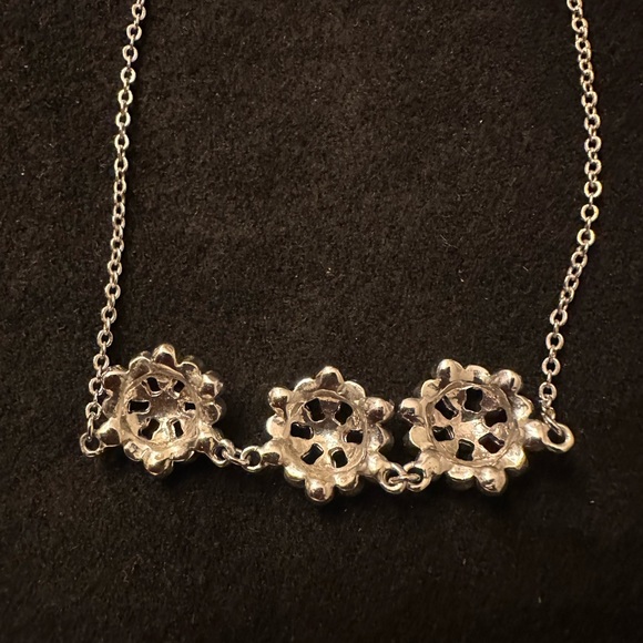 Very pretty and stylish matching Rhinestone Necklace and earrings - Picture 7 of 7